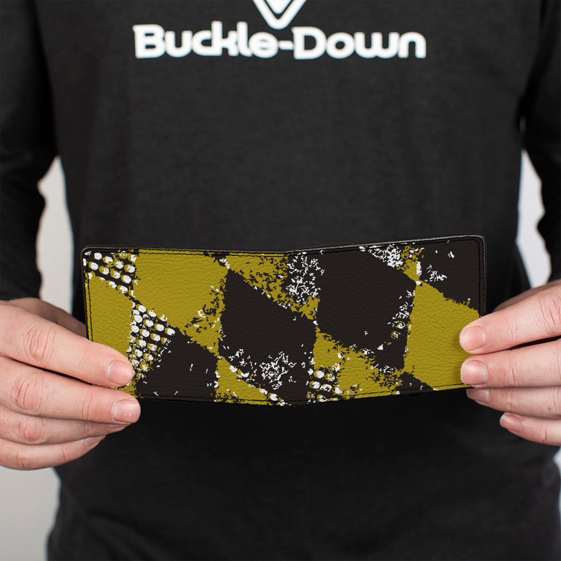 Bi-Fold Wallet - Grunge Checker Flag Green Bi-Fold Wallets Buckle-Down