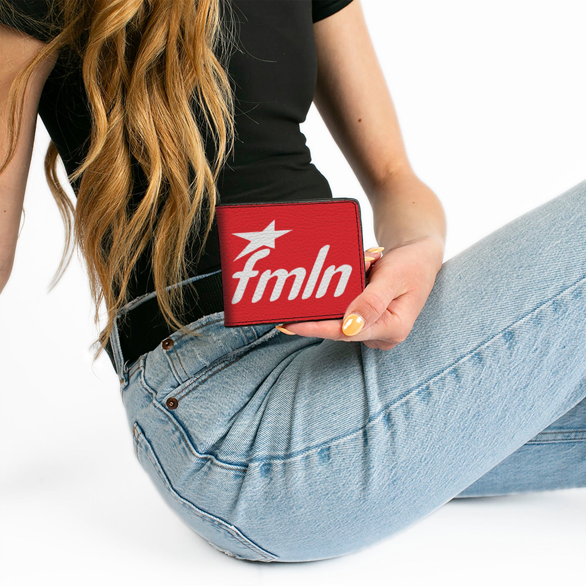 Bi-Fold Wallet - VIVA LA REVOLUCION Che w fmln Red Bi-Fold Wallets Buckle-Down