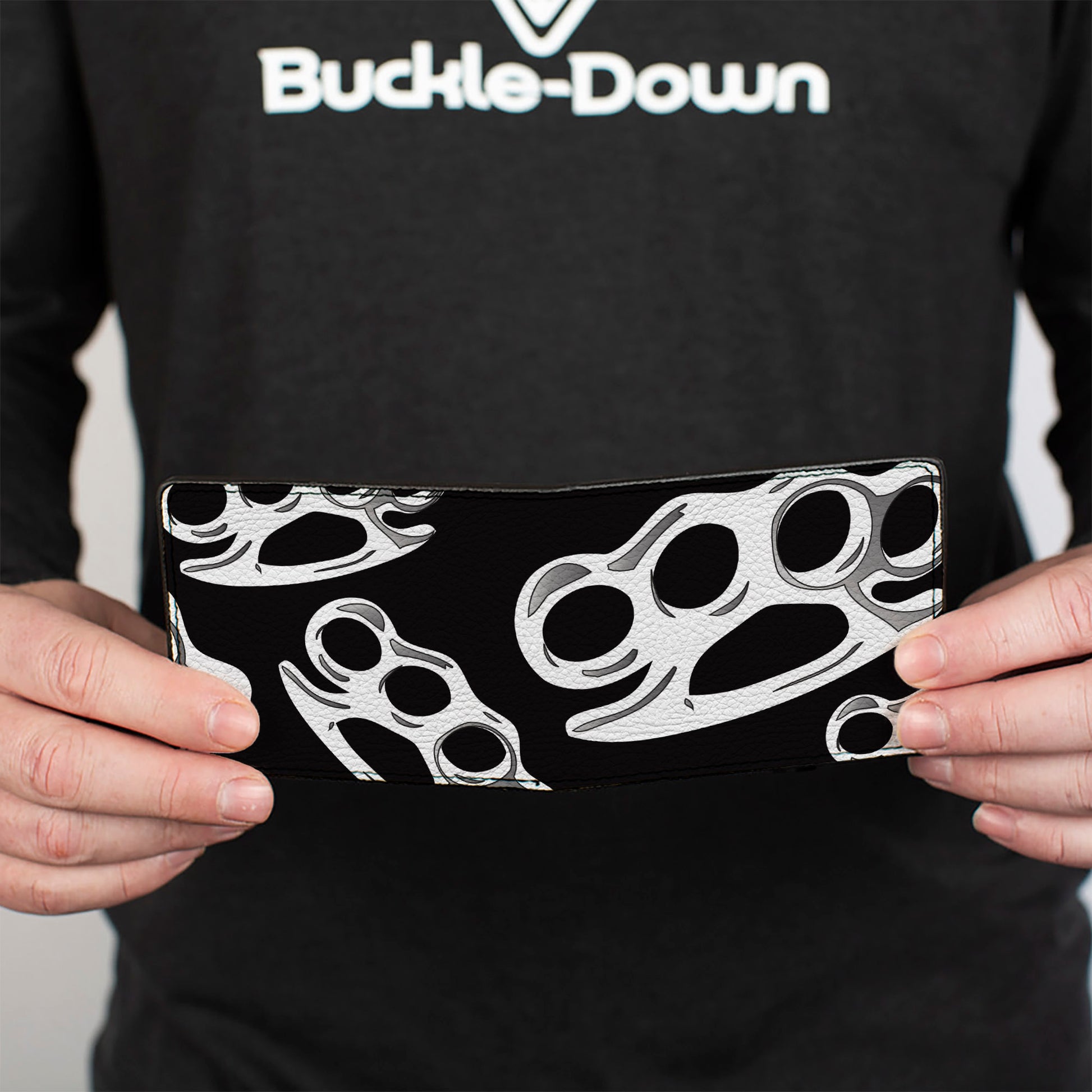 Bi-Fold Wallet - Brass Knuckles Skulls Roses2 Black White Bi-Fold Wallets Buckle-Down