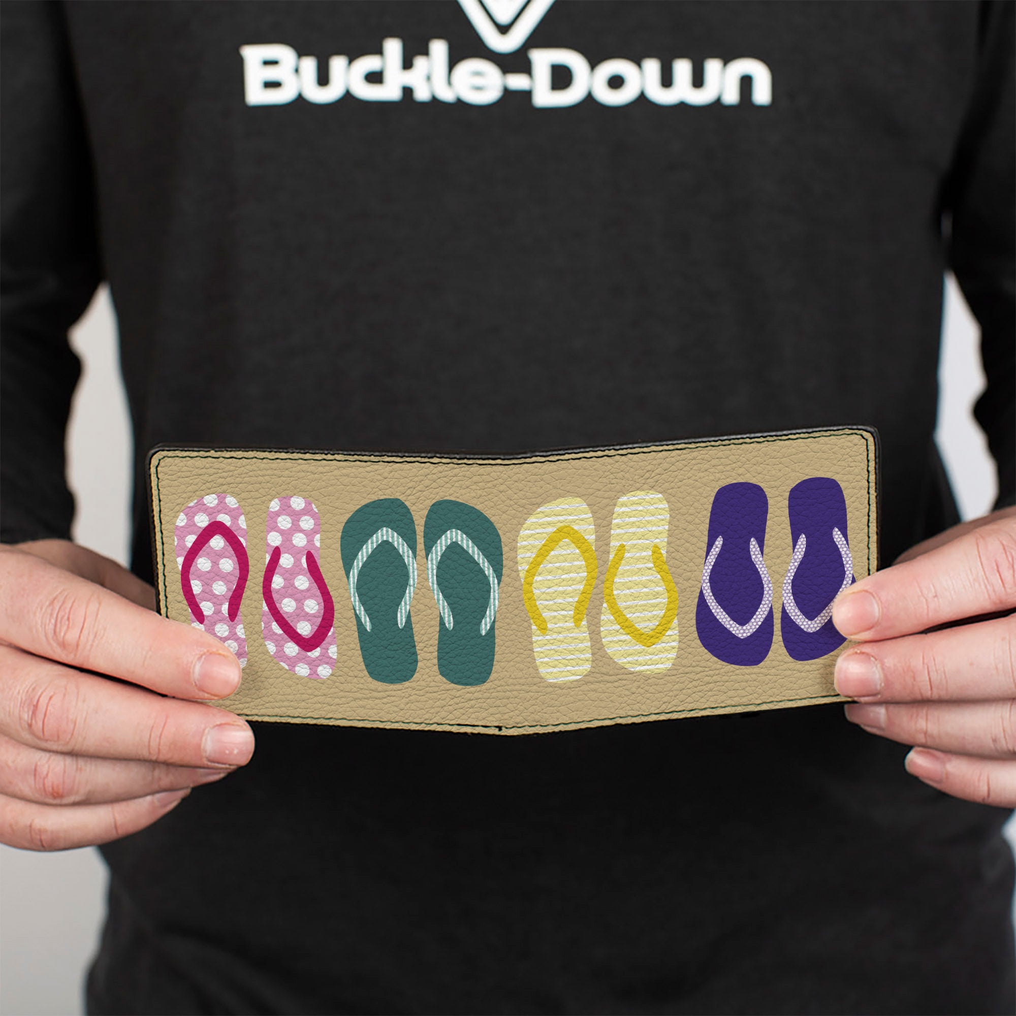 Bi-Fold Wallet - Flip Flops5 CLOSE-UP Sand Multi Color Bi-Fold Wallets Buckle-Down