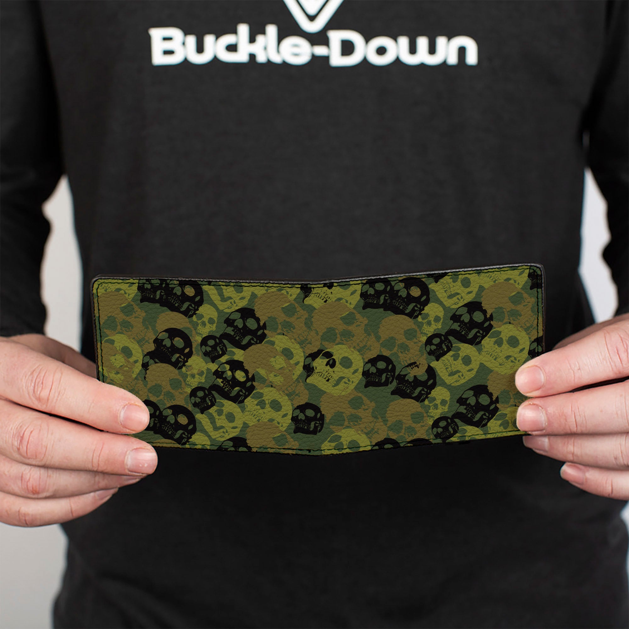 Bi-Fold Wallet - Camo Olive Black Skull Yard2 Bi-Fold Wallets Buckle-Down