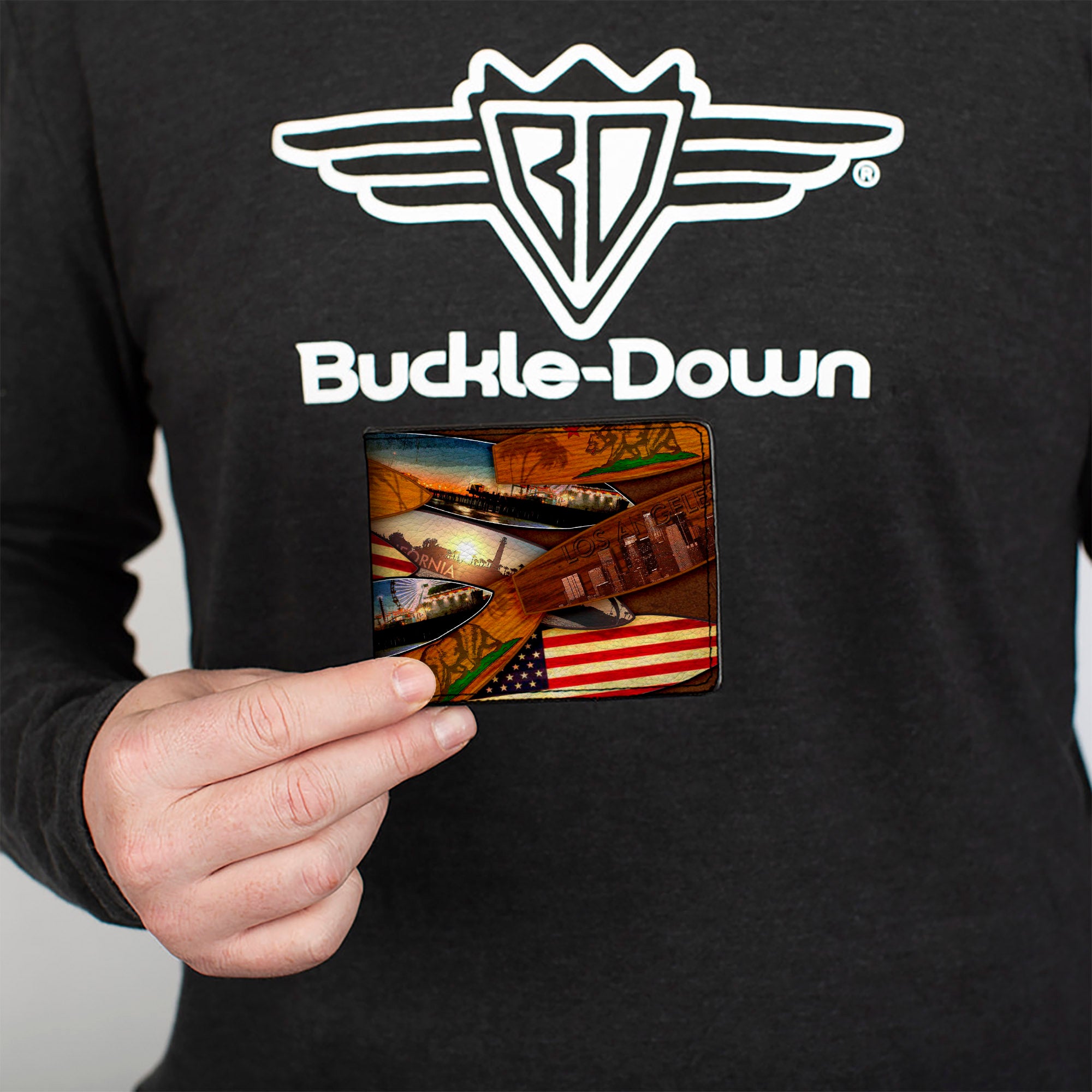 Bi-Fold Wallet - Surfboards Cali Scenes US Flag Stacked Brown3 Bi-Fold Wallets Buckle-Down