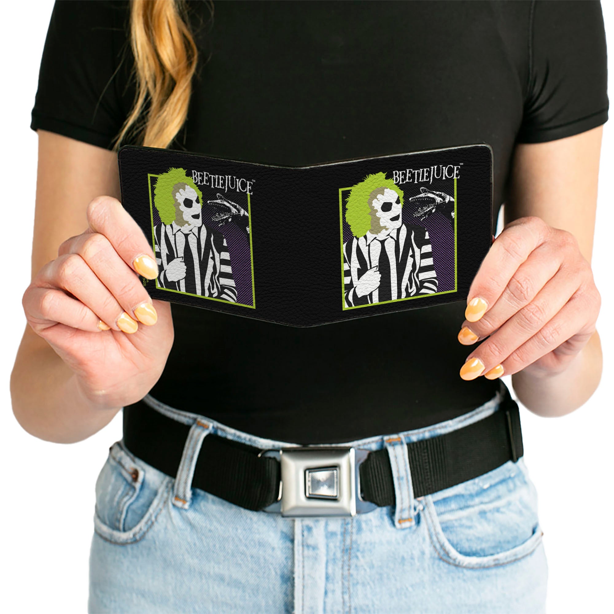 Bi-Fold Wallet - BEETLEJUICE and Sand Worm Pose with Title Logo' Black Bi-Fold Wallets Beetlejuice