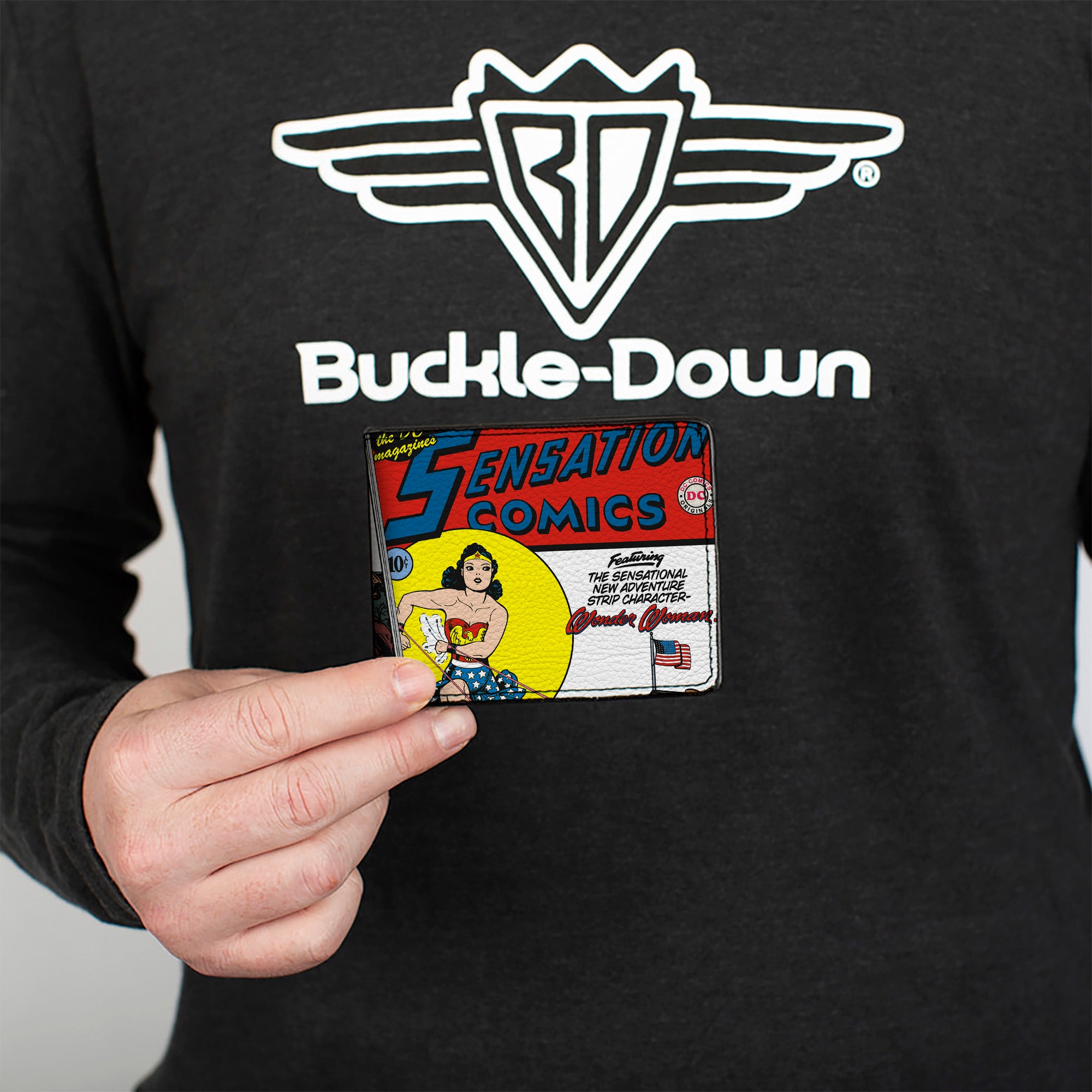 Bi-Fold Wallet - Classic Wonder Woman SENSATION COMICS #1 Cover Pose Bi-Fold Wallets DC Comics