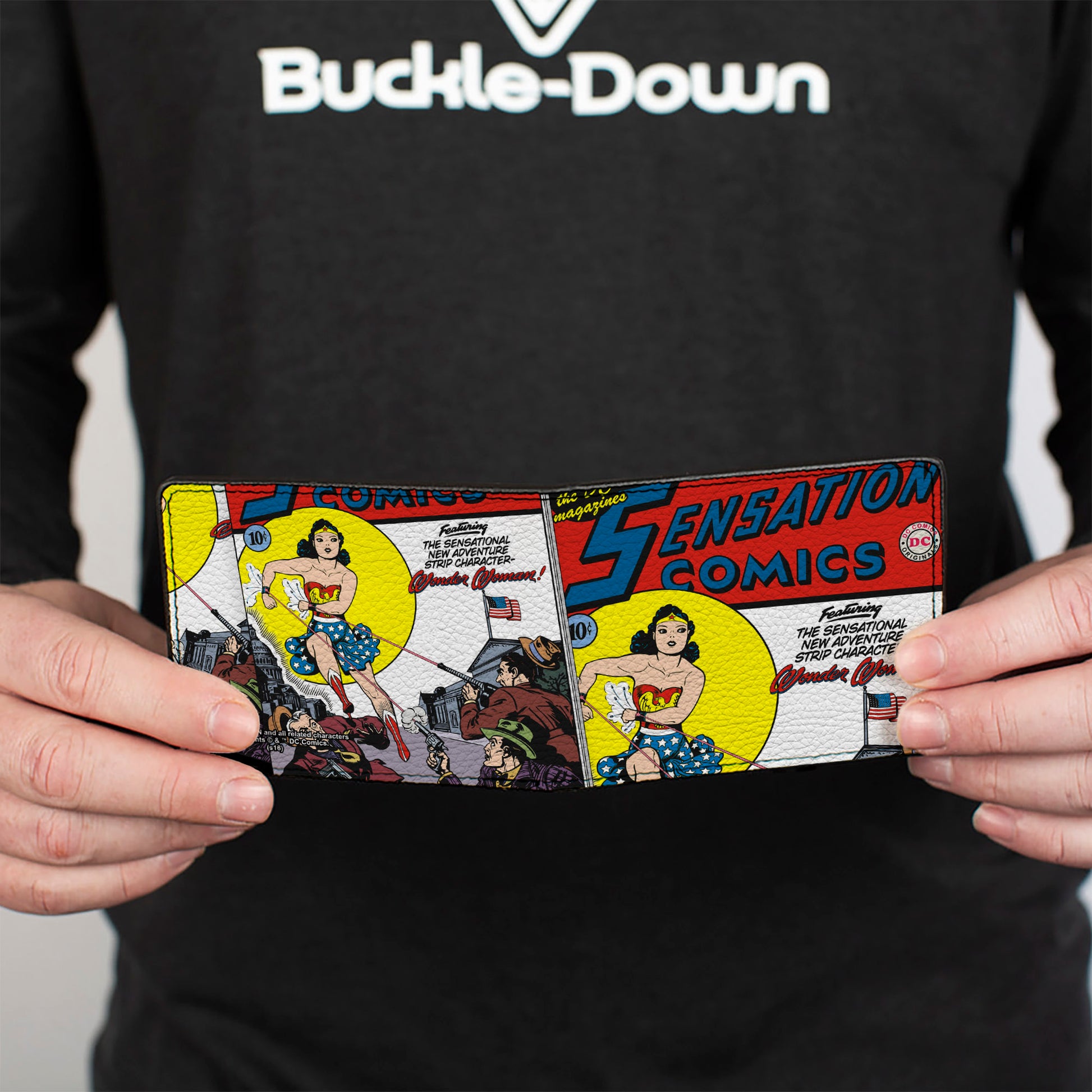 Bi-Fold Wallet - Classic Wonder Woman SENSATION COMICS #1 Cover Pose Bi-Fold Wallets DC Comics