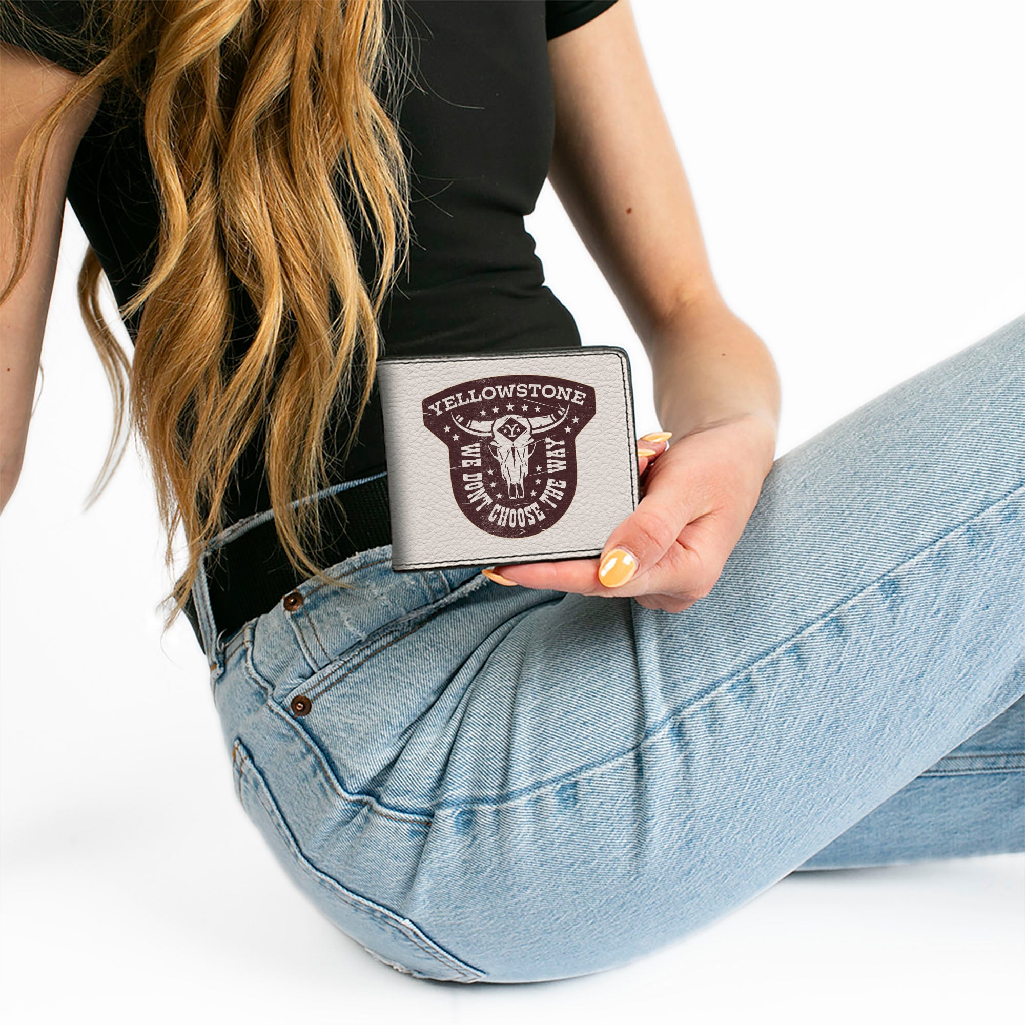 Bi-Fold Wallet - YELLOWSTONE WE DON'T CHOOSE THE WAY Badge White/Brown Bi-Fold Wallets Yellowstone