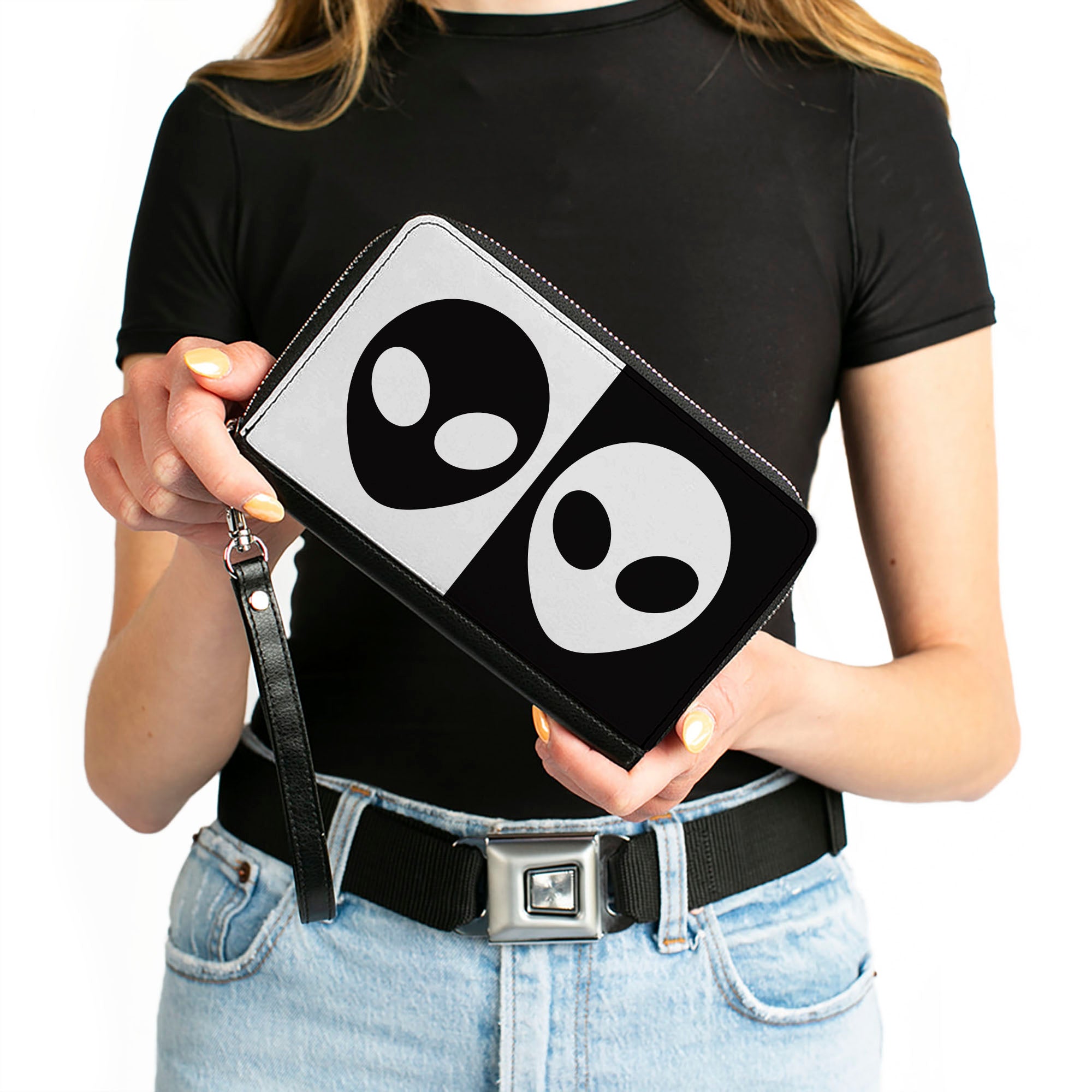 Women's PU Zip Around Wallet Rectangle - Alien Head Blocks Black White Clutch Zip Around Wallets Buckle-Down   
