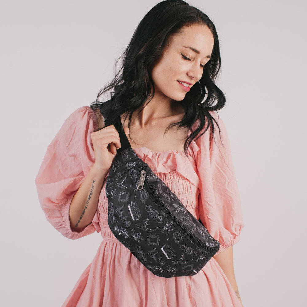 Fanny Pack - Friends Television Show Icons Outlines Scattered Black White Fanny Packs Friends   